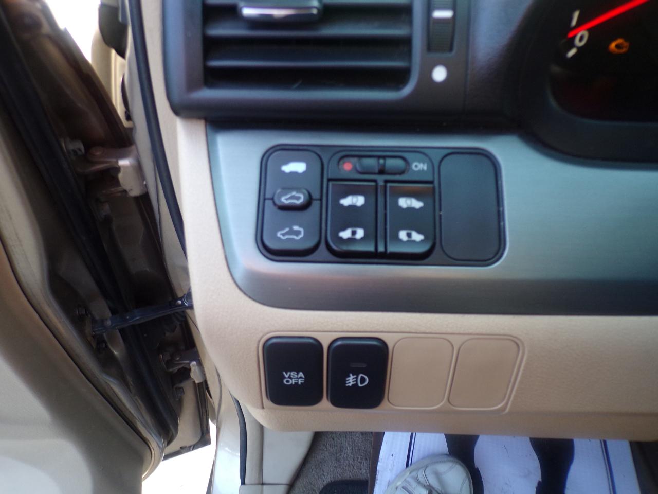 Honda Odyssey EX w/ Leather 2005