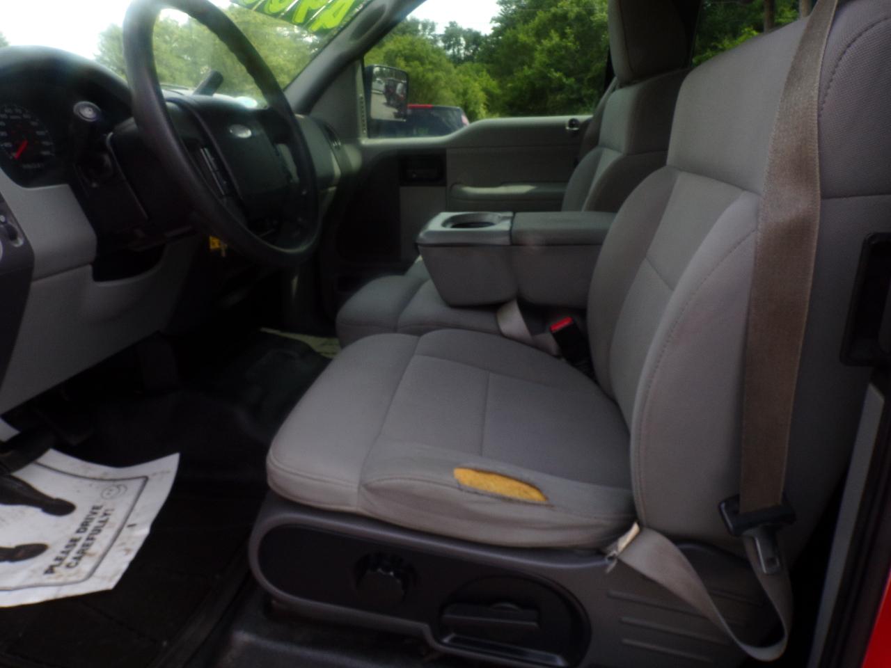 Ford F-150 Supercab 157" XL 2005