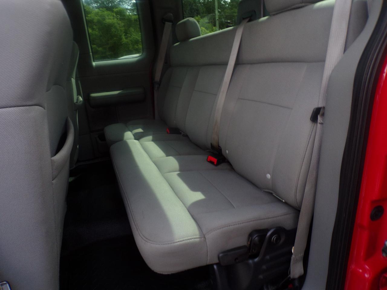 Ford F-150 Supercab 157" XL 2005