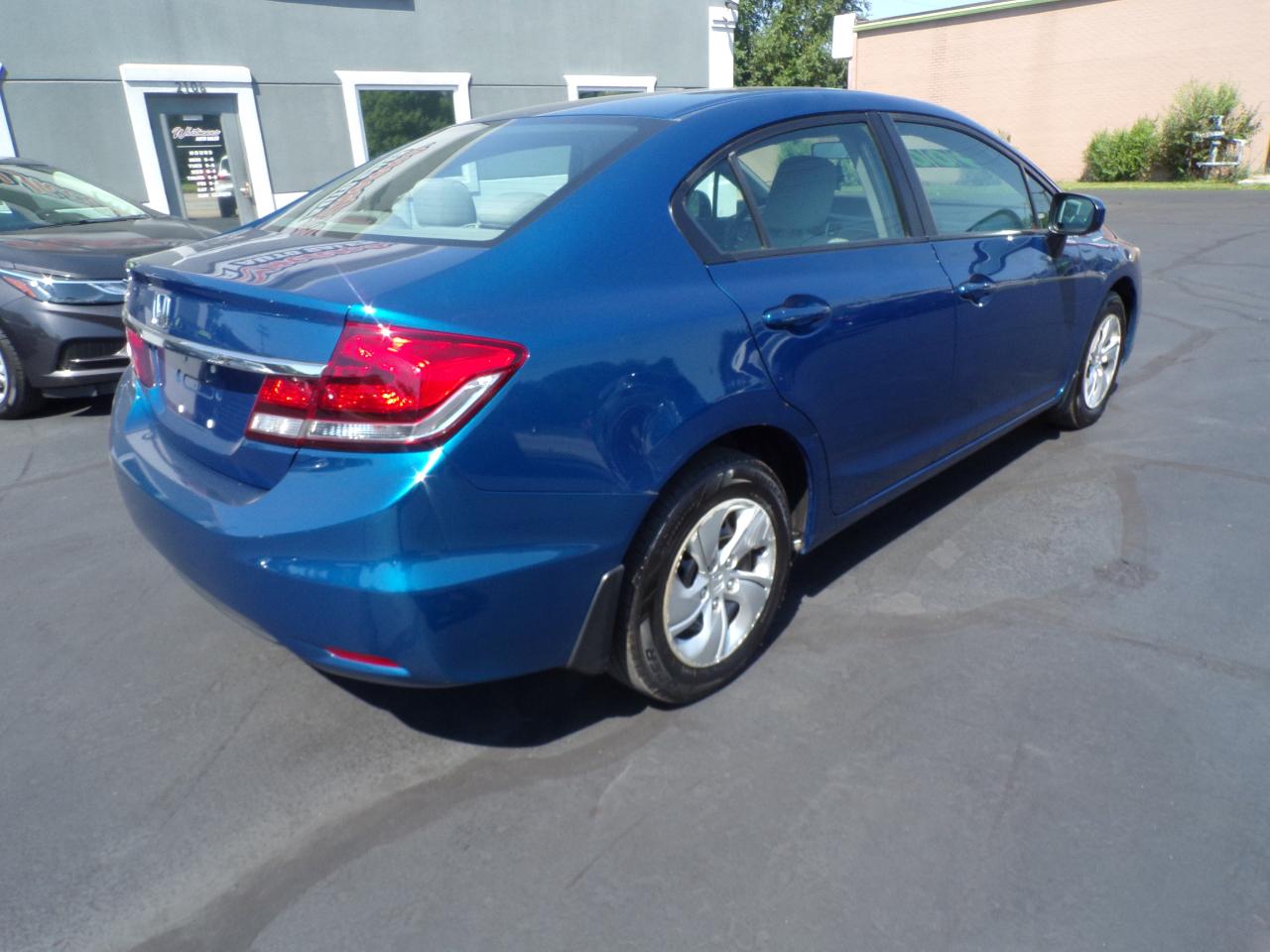 Honda Civic LX Sedan AT 2015