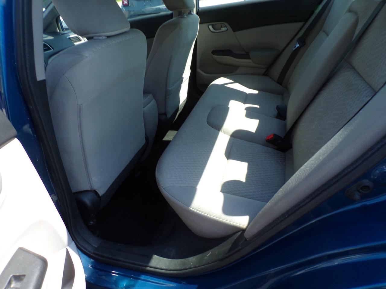 Honda Civic LX Sedan AT 2015