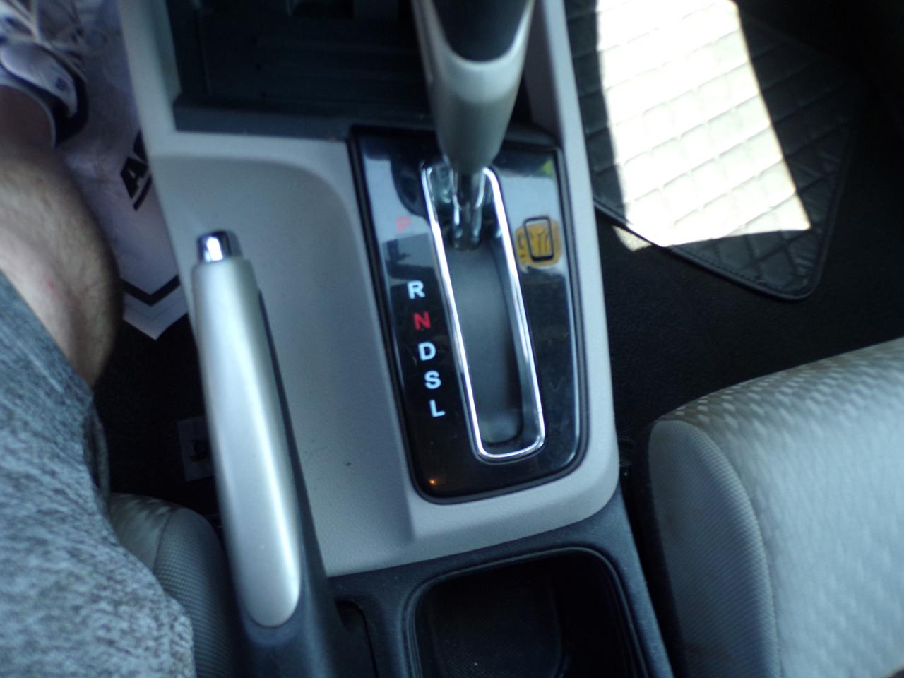 Honda Civic LX Sedan AT 2015
