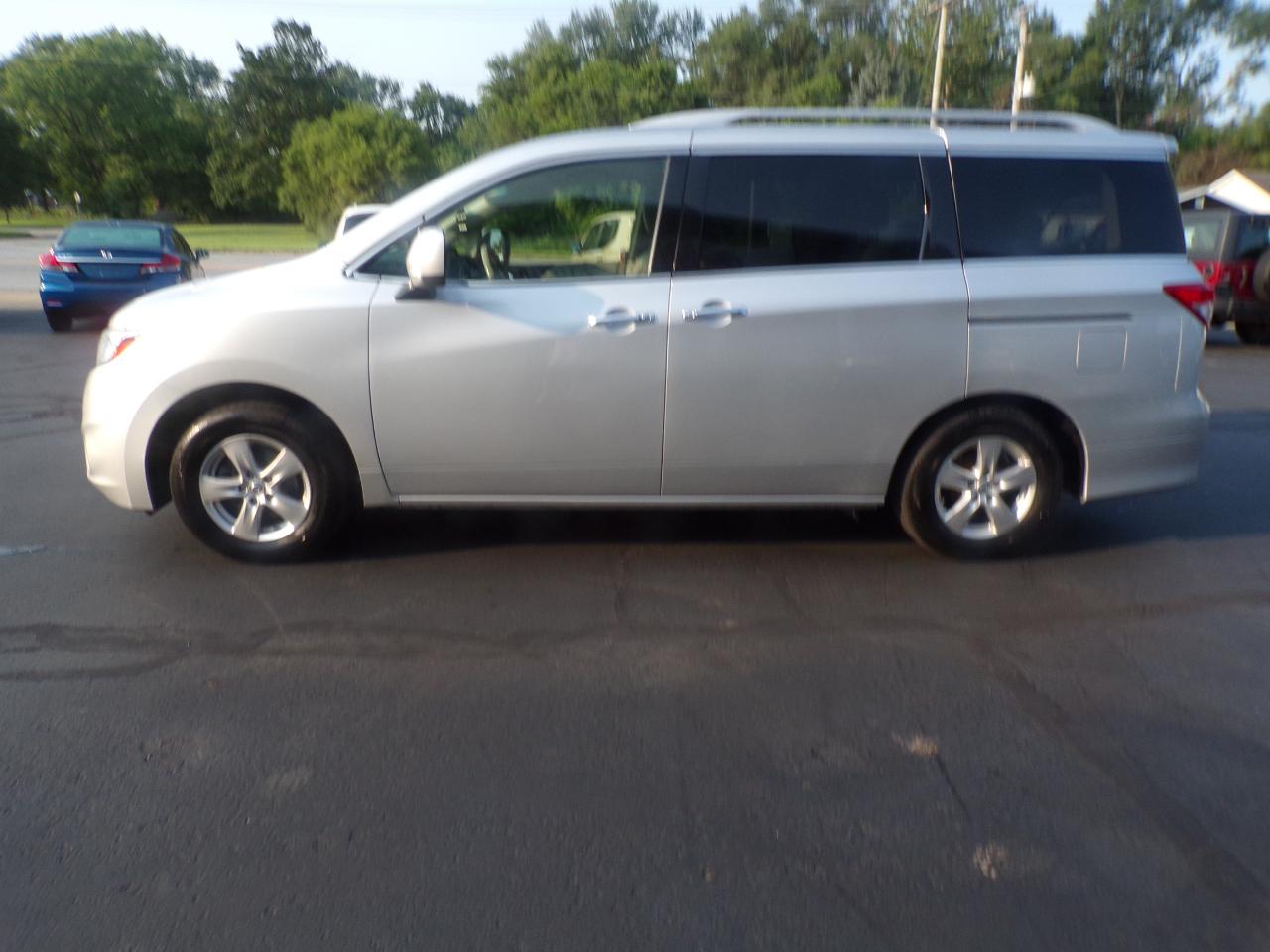 Nissan Quest SV 2017