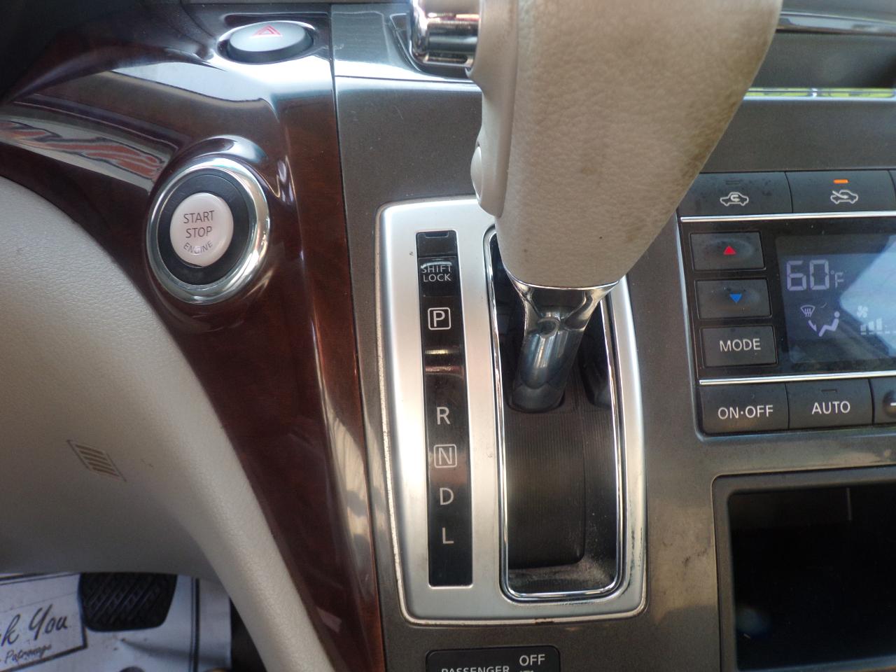 Nissan Quest SV 2017