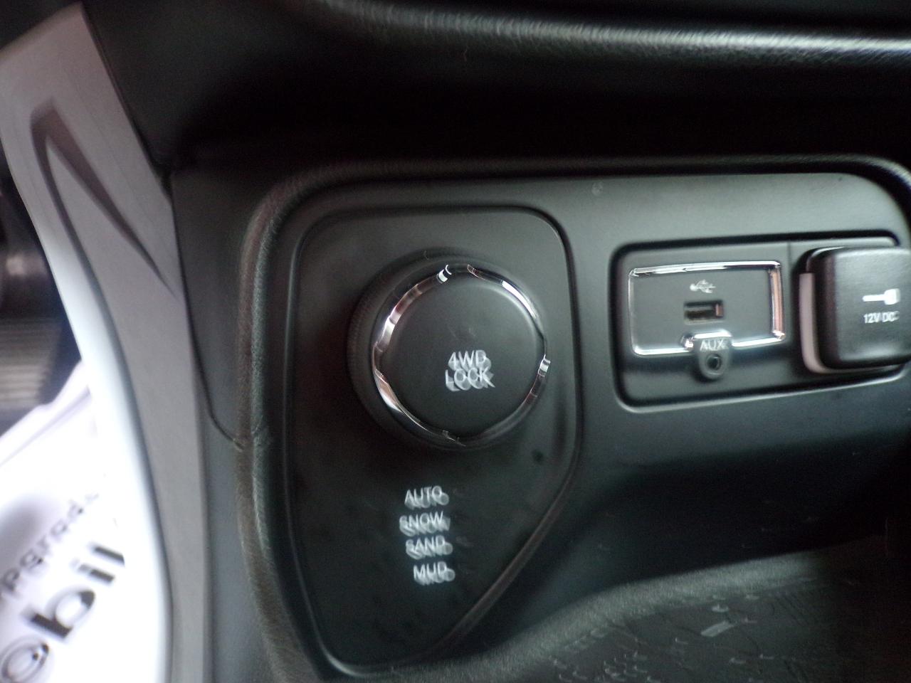 Jeep Renegade Latitude 4WD 2015
