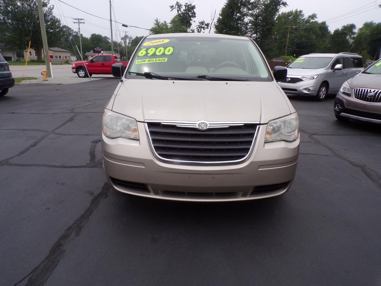 Chrysler Town & Country LX 2008