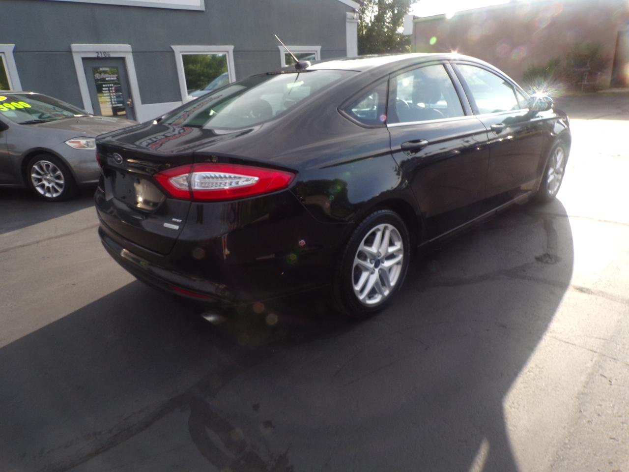 Ford Fusion SE 2013