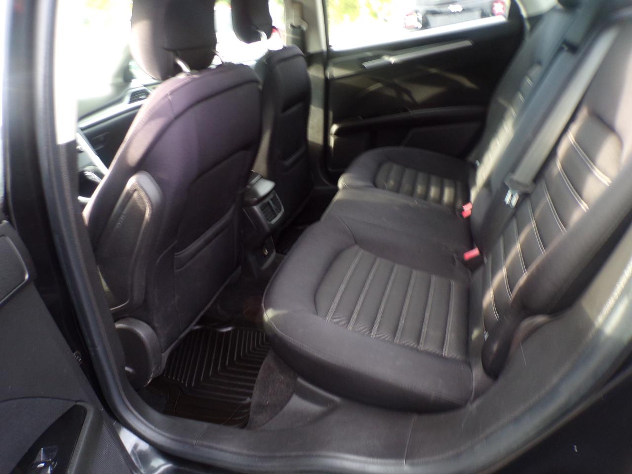 Ford Fusion SE 2013