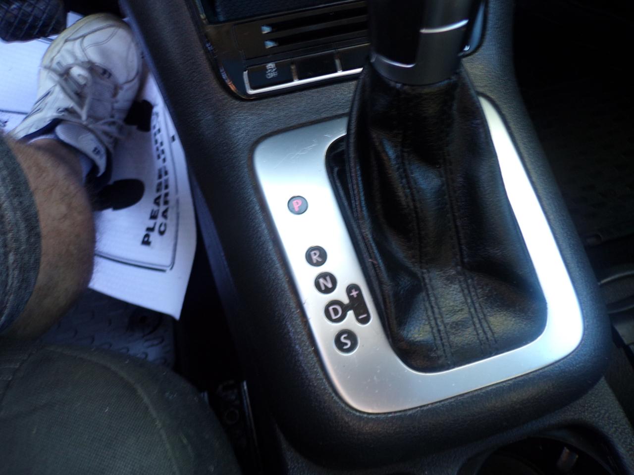 Volkswagen Tiguan S 2013