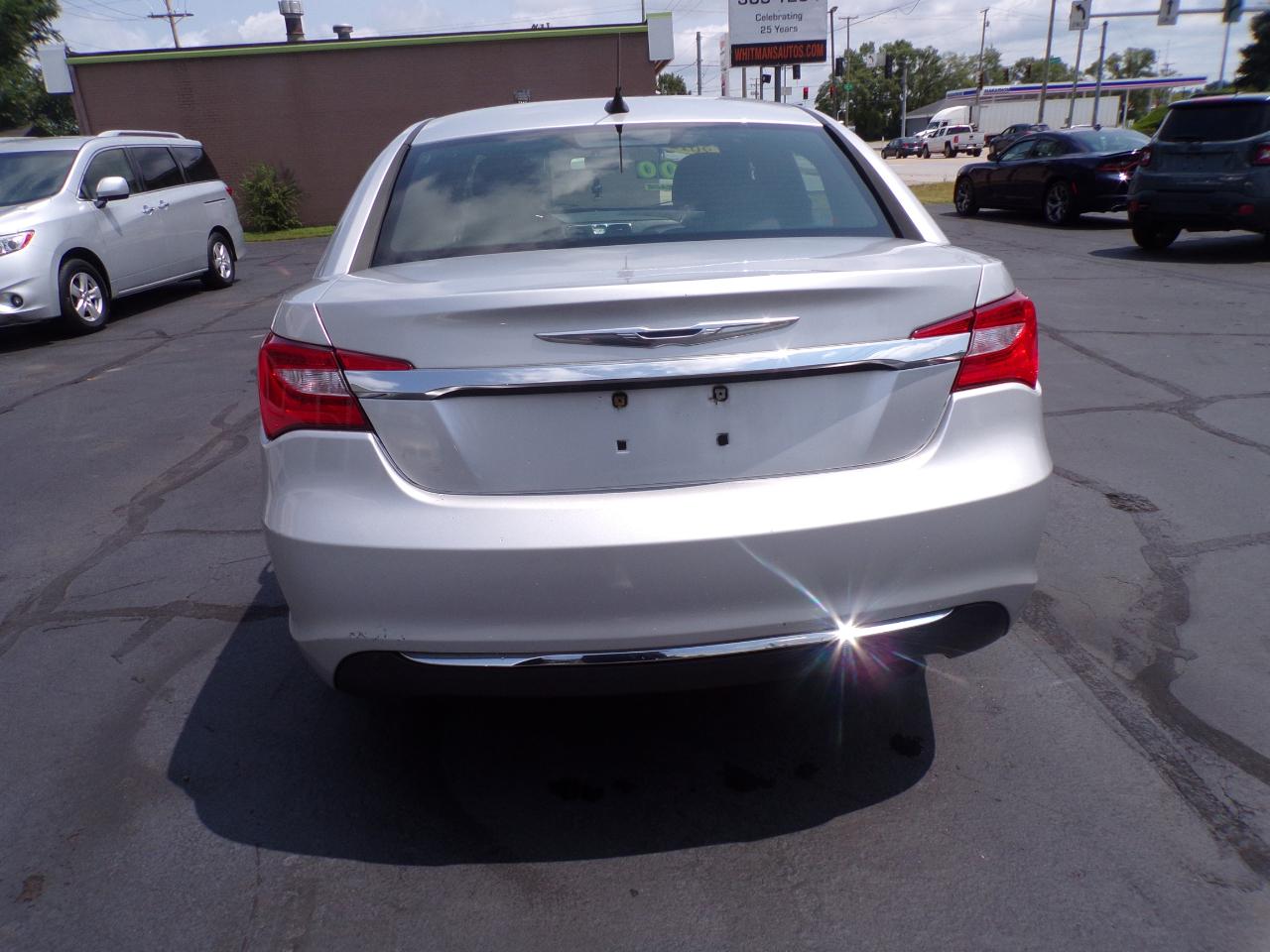 Chrysler 200 Touring 2012