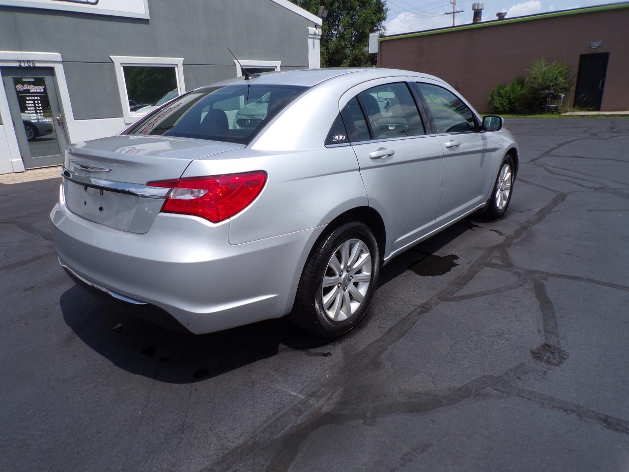 Chrysler 200 Touring 2012