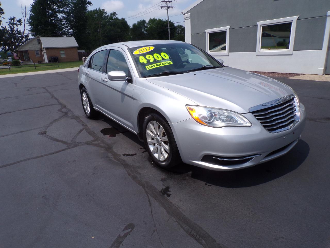 Chrysler 200 Touring 2012