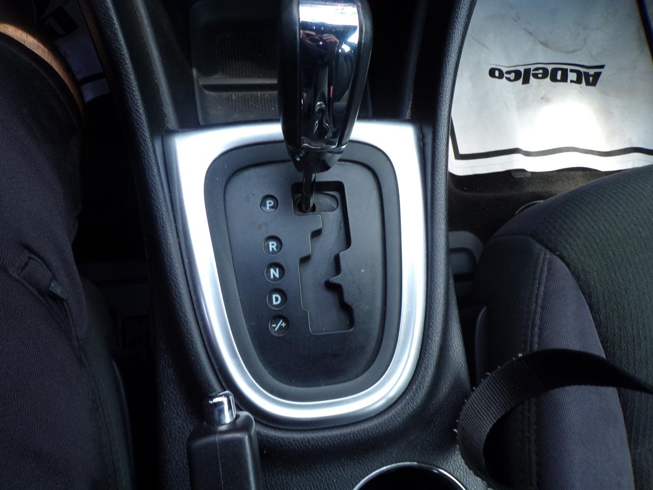 Chrysler 200 Touring 2012