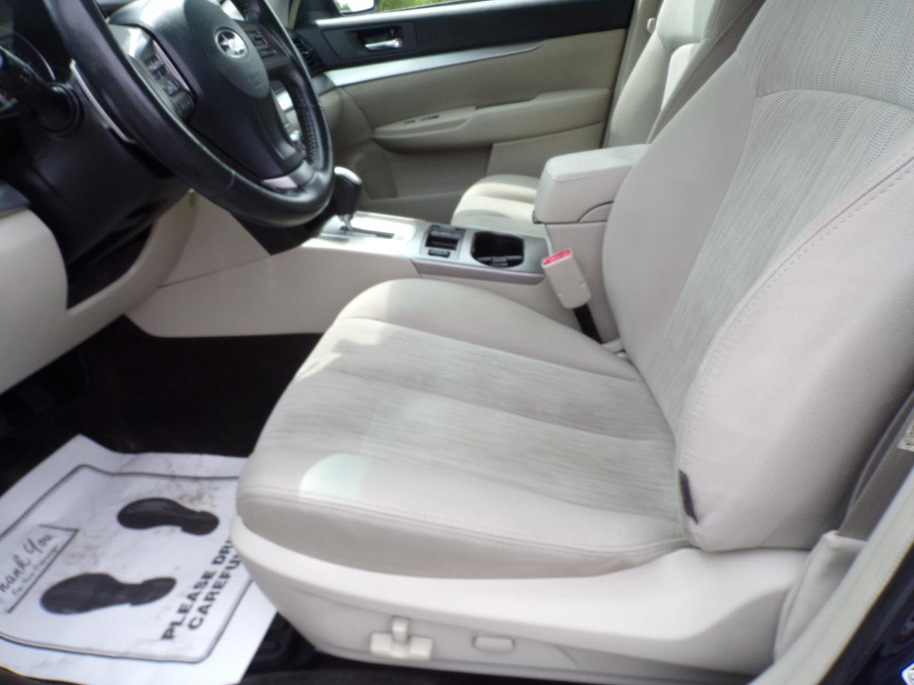 Subaru Outback 2.5i Premium 2014