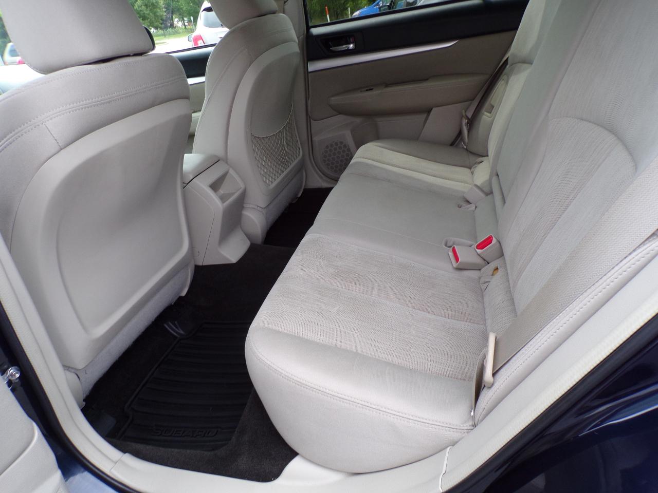 Subaru Outback 2.5i Premium 2014