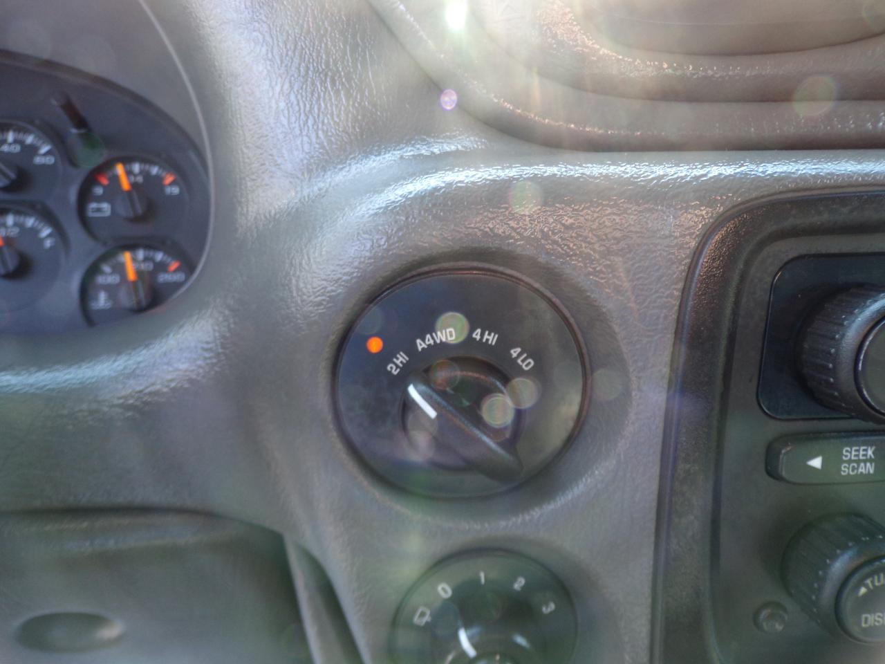 Chevrolet TrailBlazer LS 4WD 2004
