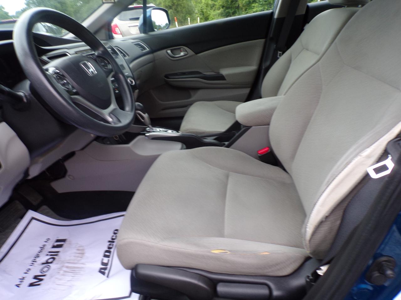 Honda Civic LX Sedan 5-Speed AT 2013
