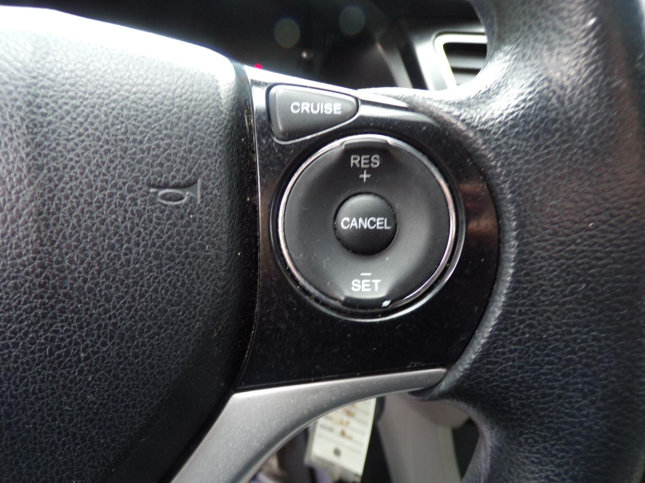 Honda Civic LX Sedan 5-Speed AT 2013