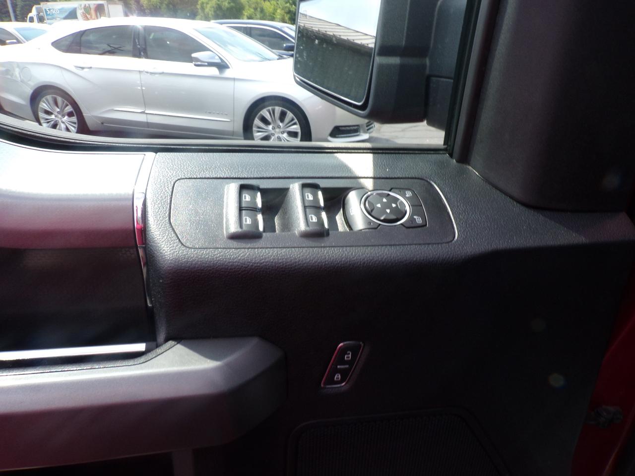 Ford F-150 Lariat SuperCrew 6.5-ft. Bed 4WD 2017