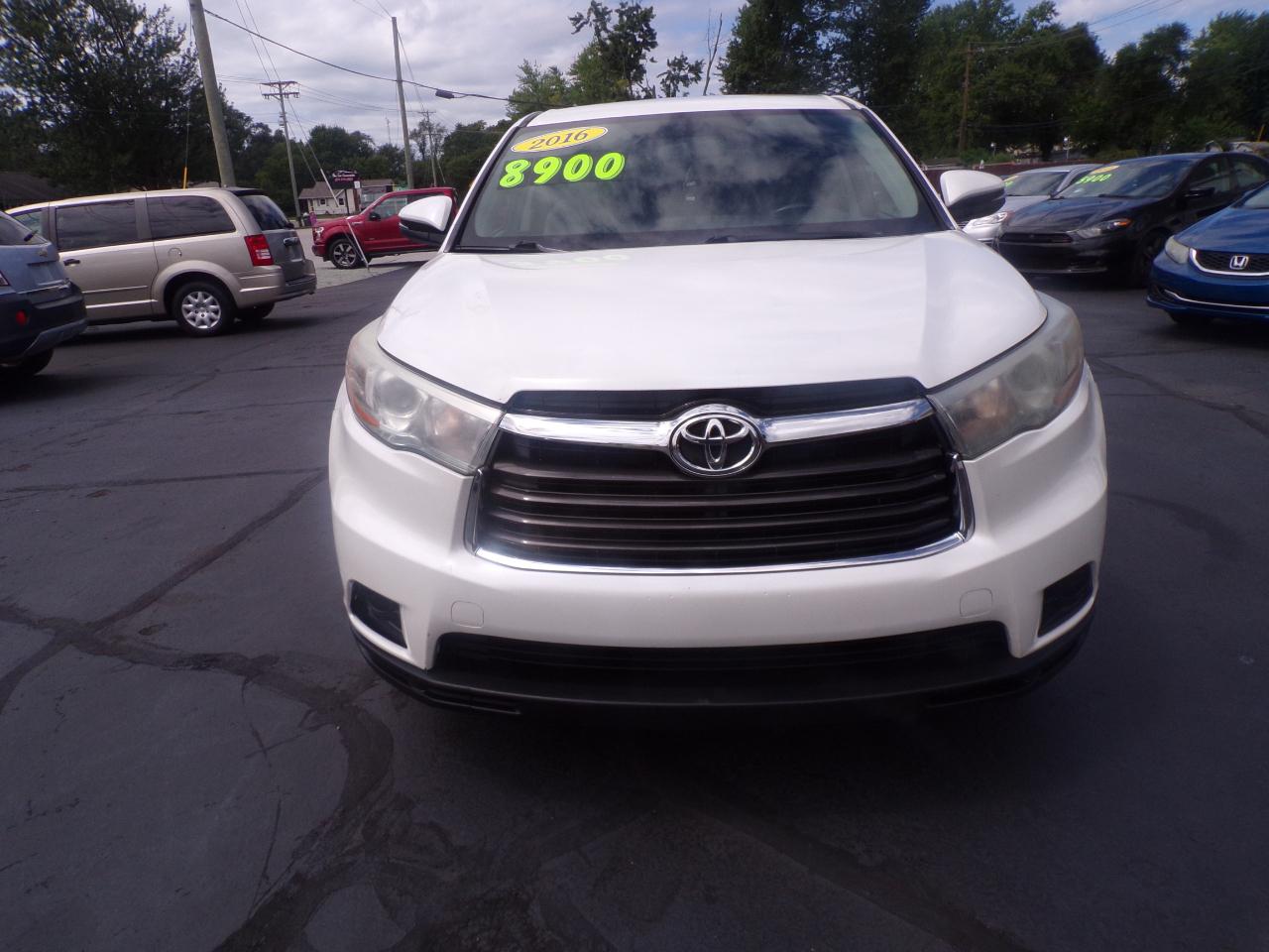 Toyota Highlander LE FWD I4 2016
