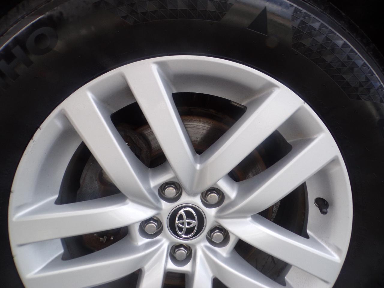 Toyota Highlander LE FWD I4 2016