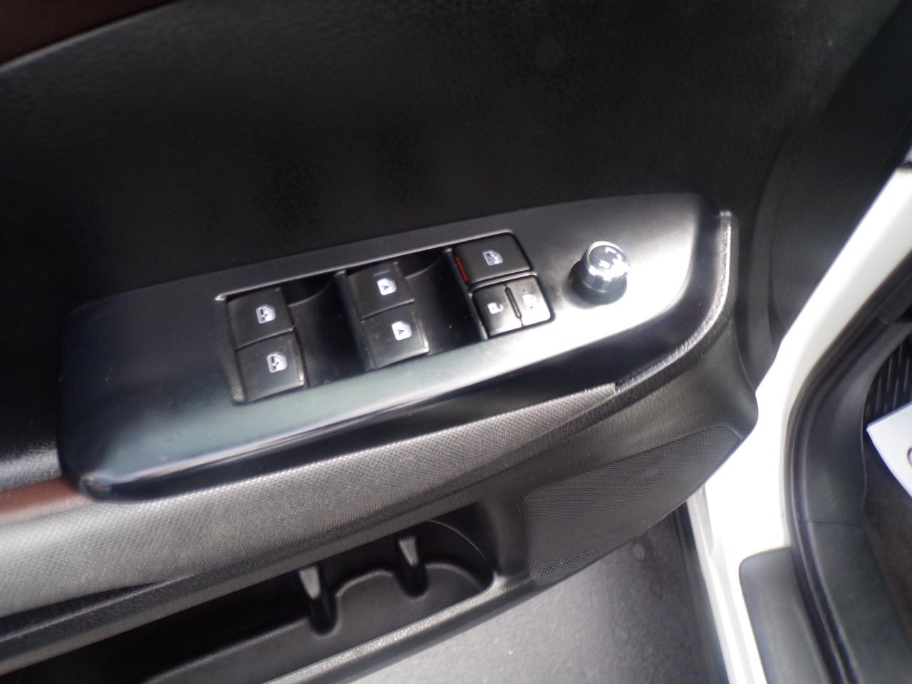 Toyota Highlander LE FWD I4 2016