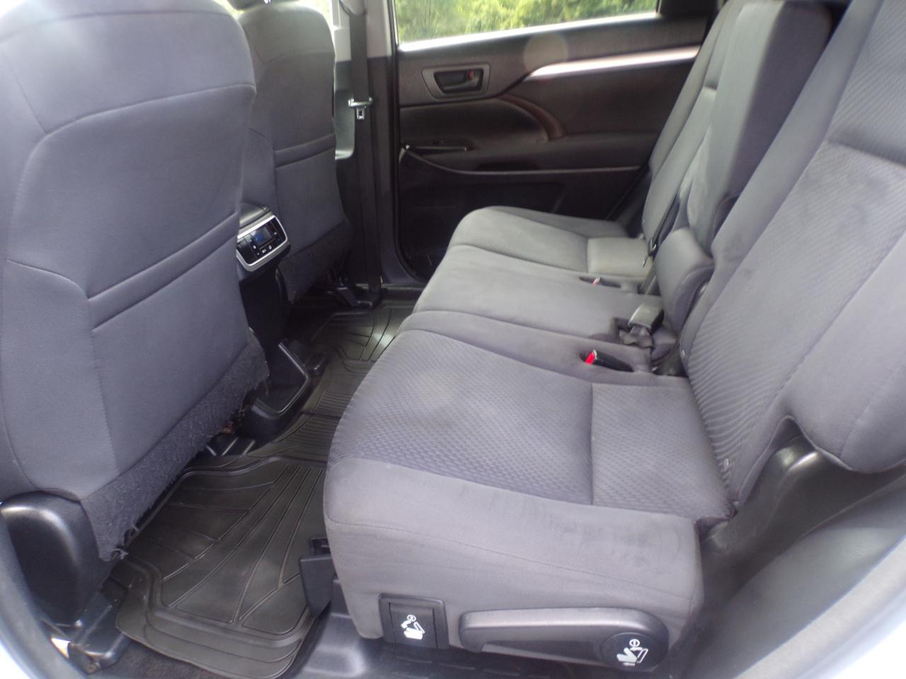 Toyota Highlander LE FWD I4 2016