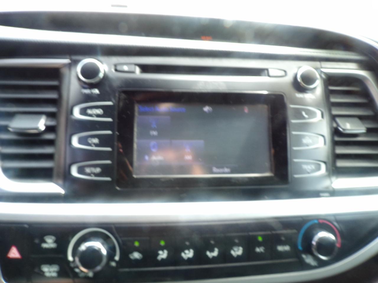 Toyota Highlander LE FWD I4 2016