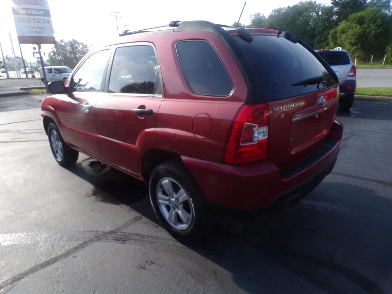 Kia Sportage LX 2WD AT 2010