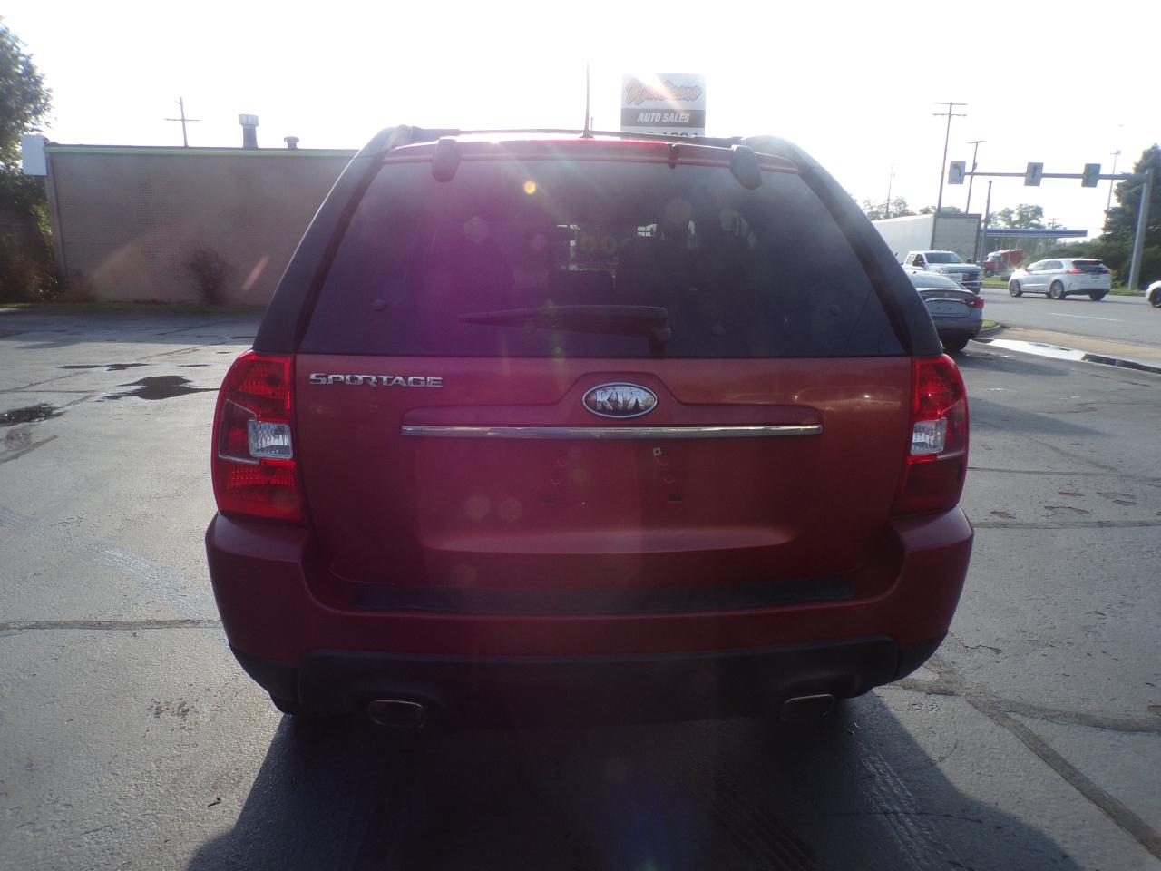 Kia Sportage LX 2WD AT 2010