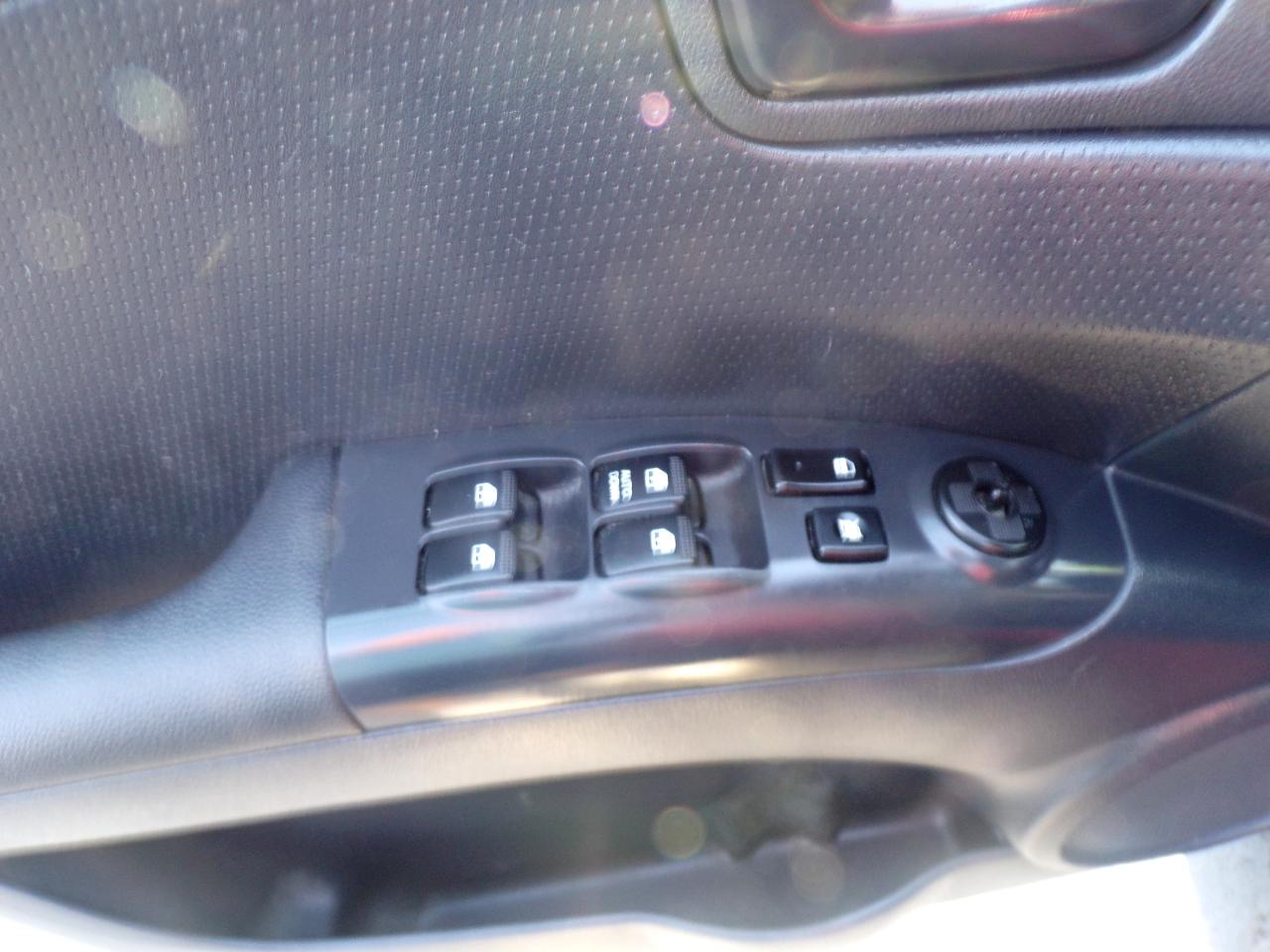 Kia Sportage LX 2WD AT 2010