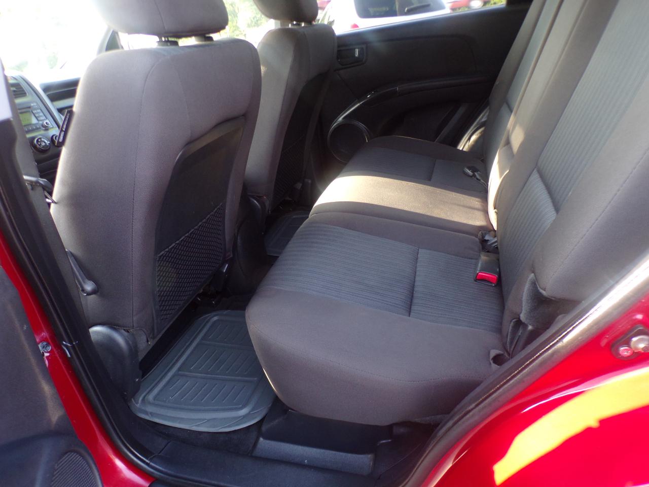 Kia Sportage LX 2WD AT 2010