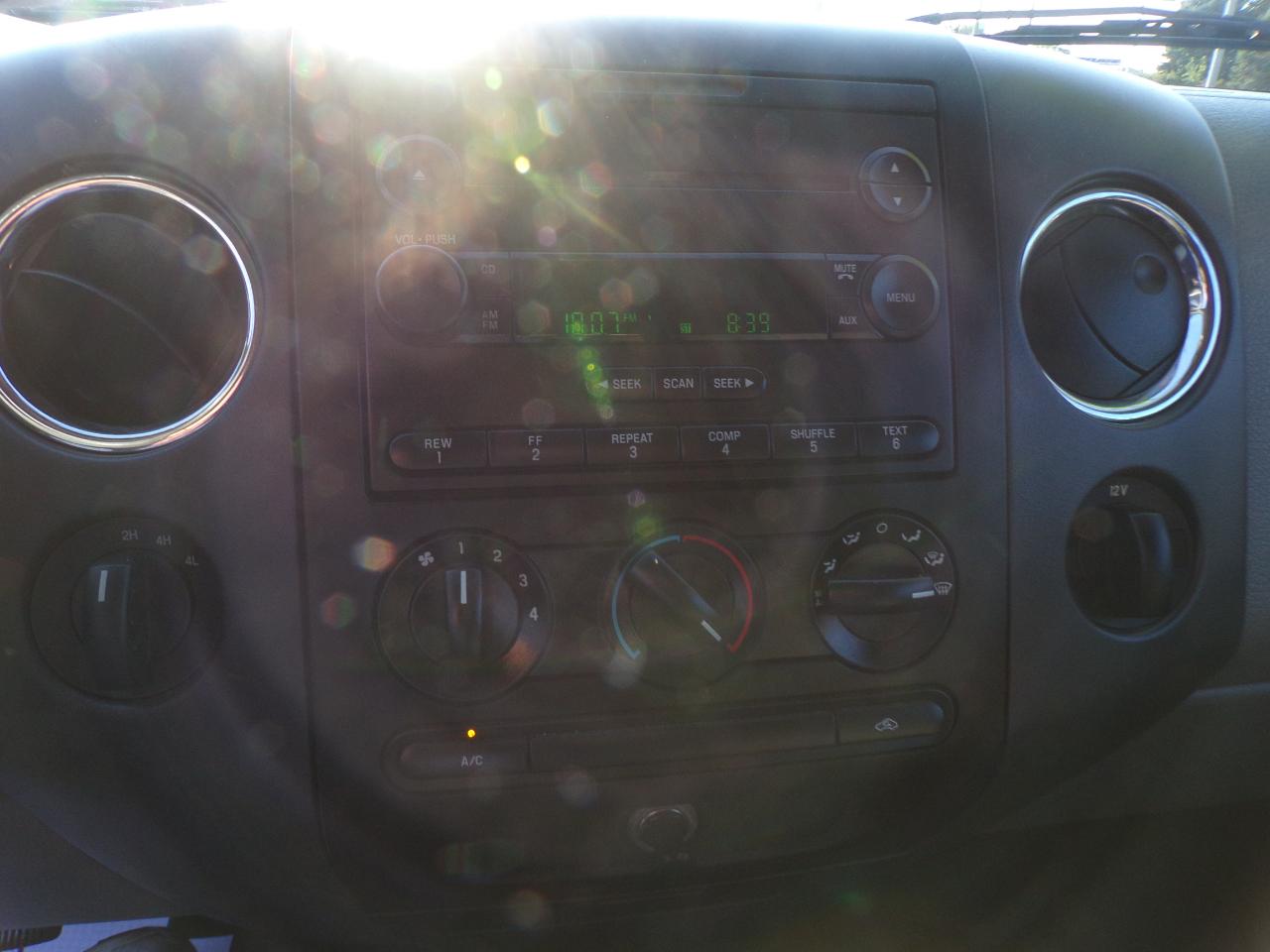Ford F-150 XLT SuperCab Long Bed 4WD 2005