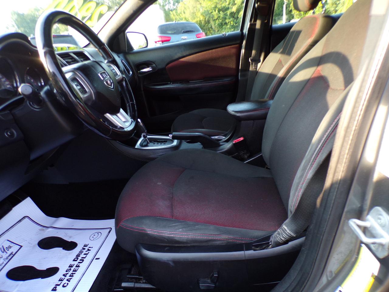 Dodge Avenger Mainstreet 2011