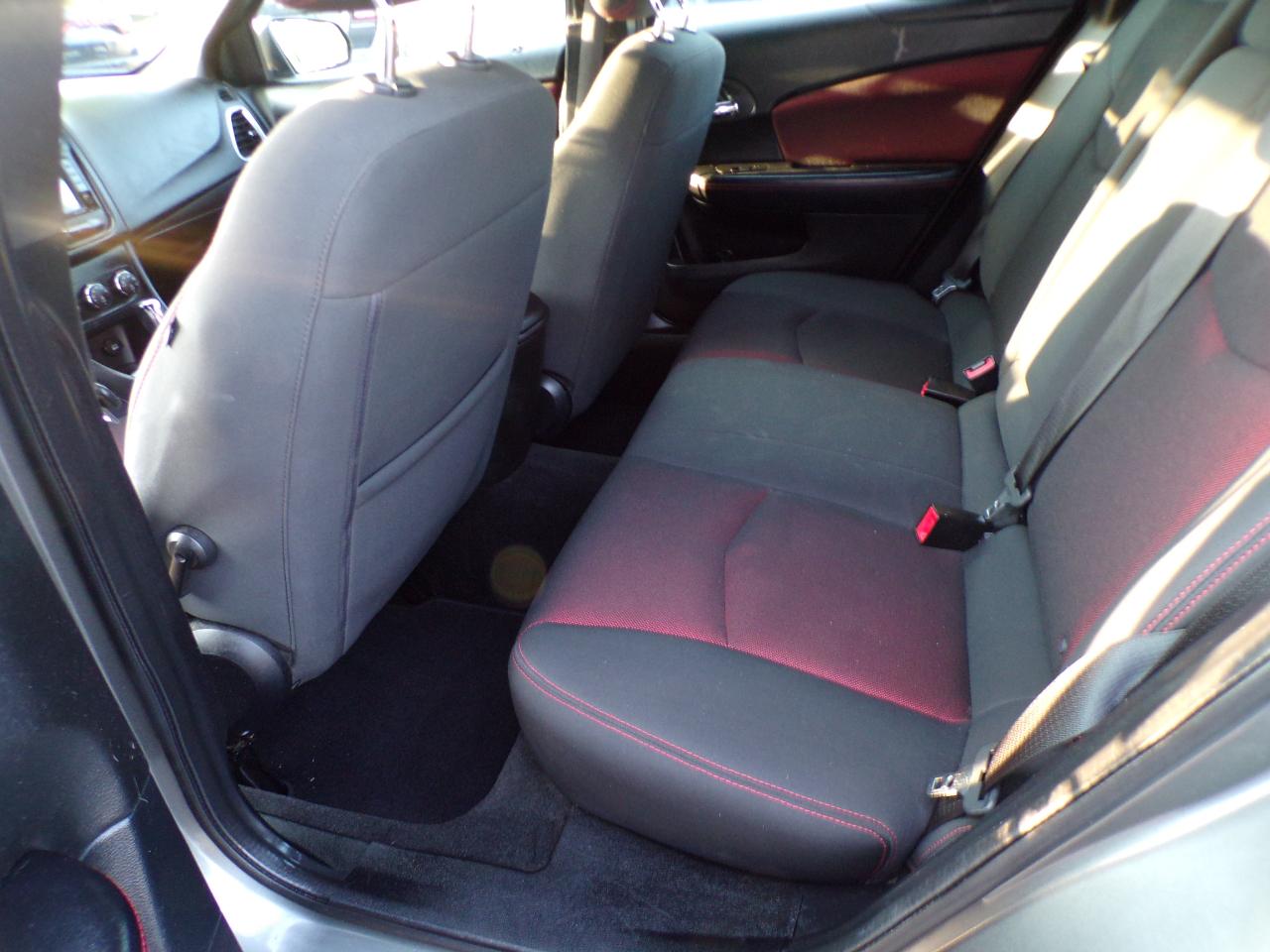Dodge Avenger Mainstreet 2011