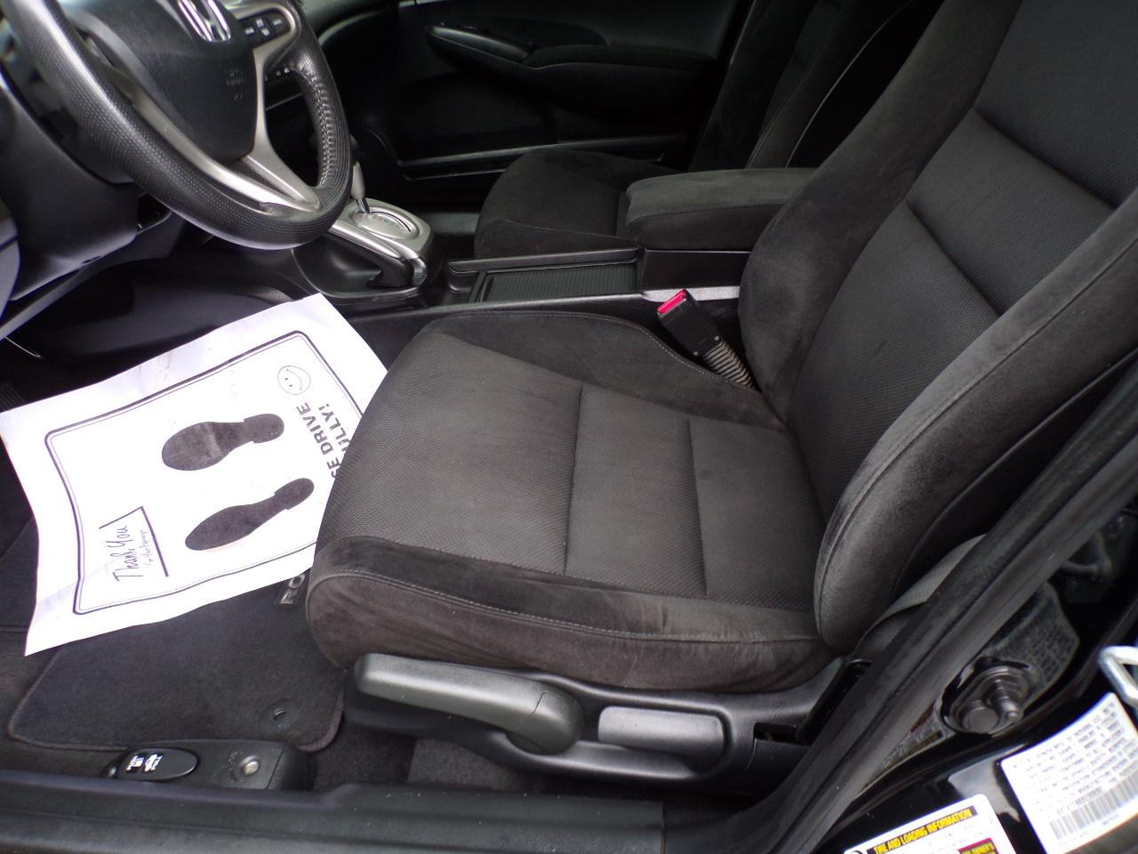Honda Civic LX-S Sedan 5-Speed AT 2011