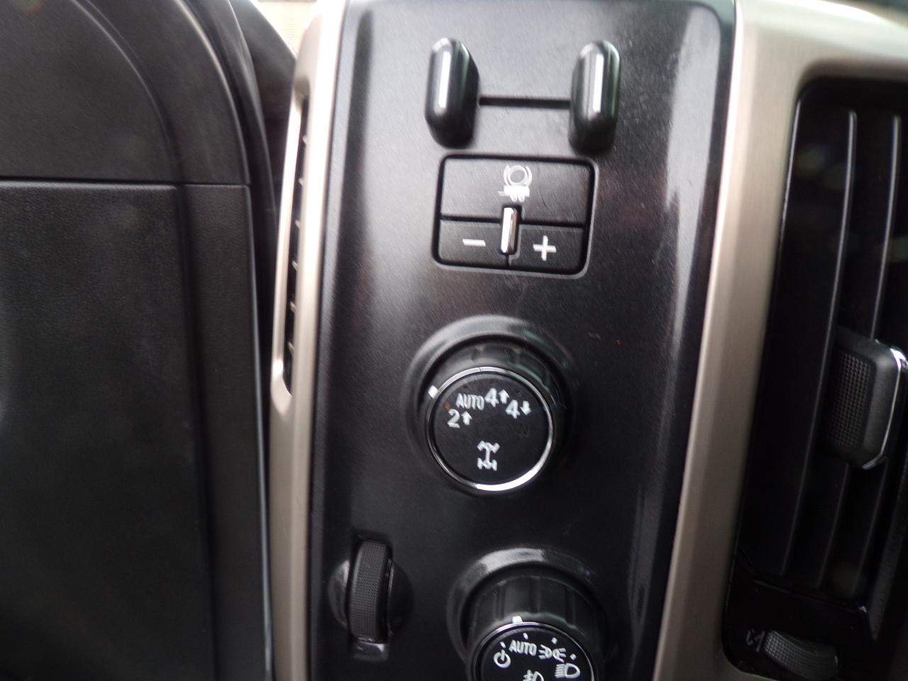 GMC Sierra 1500 Denali Crew Cab Short Box 4WD 2017