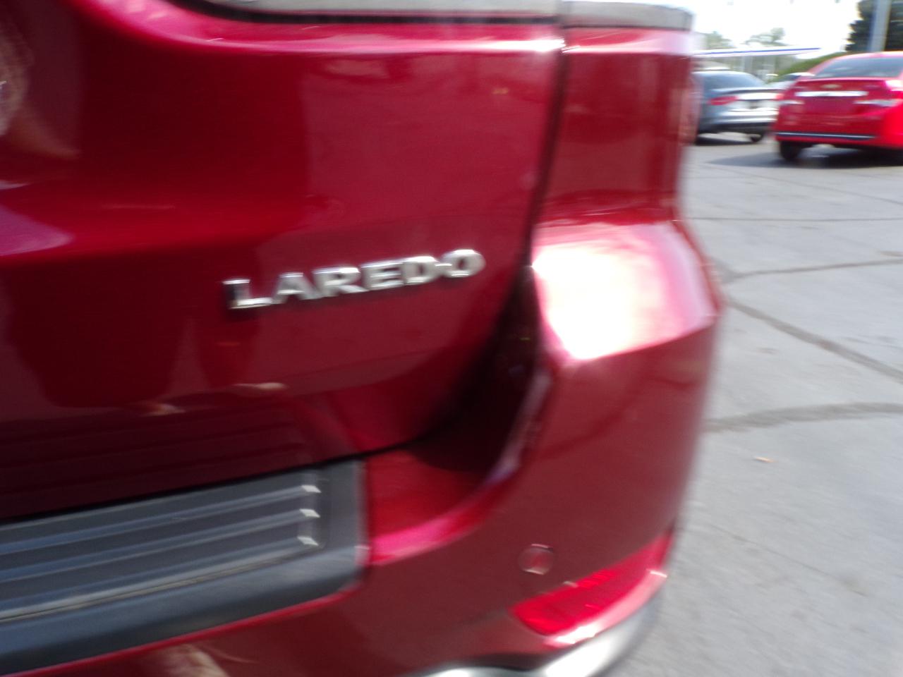 Jeep Grand Cherokee Laredo 4WD 2017