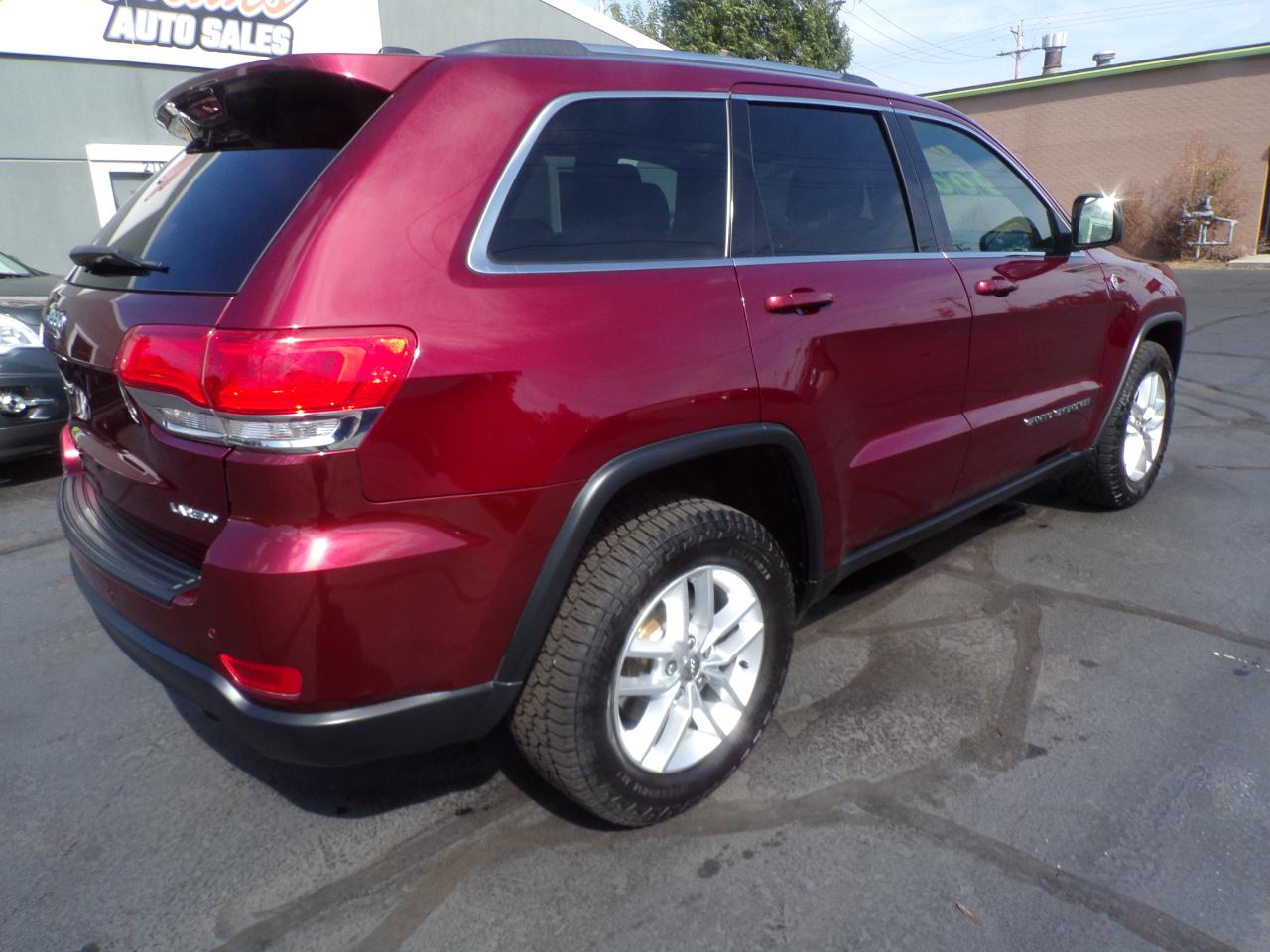 Jeep Grand Cherokee Laredo 4WD 2017