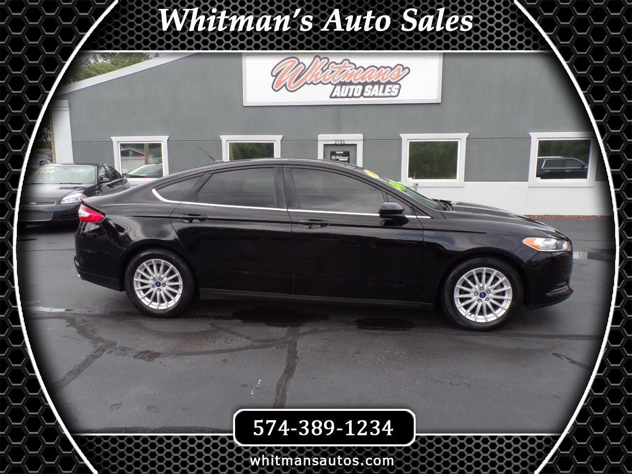 Ford Fusion S 2016