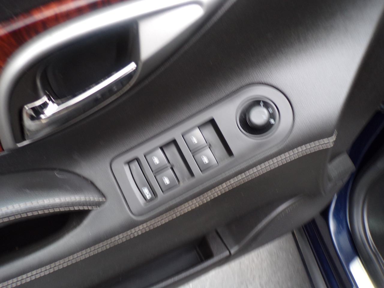 Buick LaCrosse Leather Package 2012
