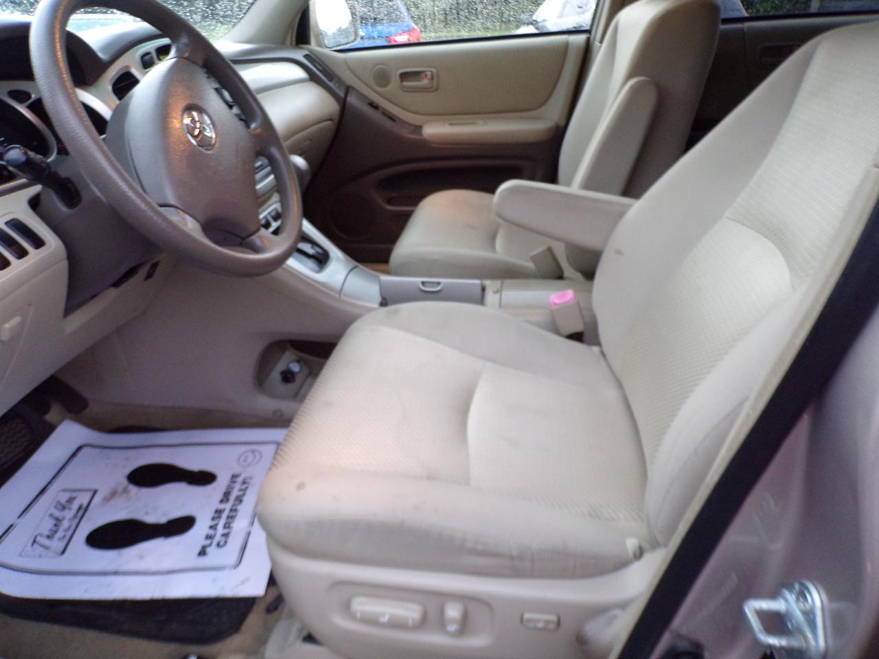 Toyota Highlander V6 2WD 2004