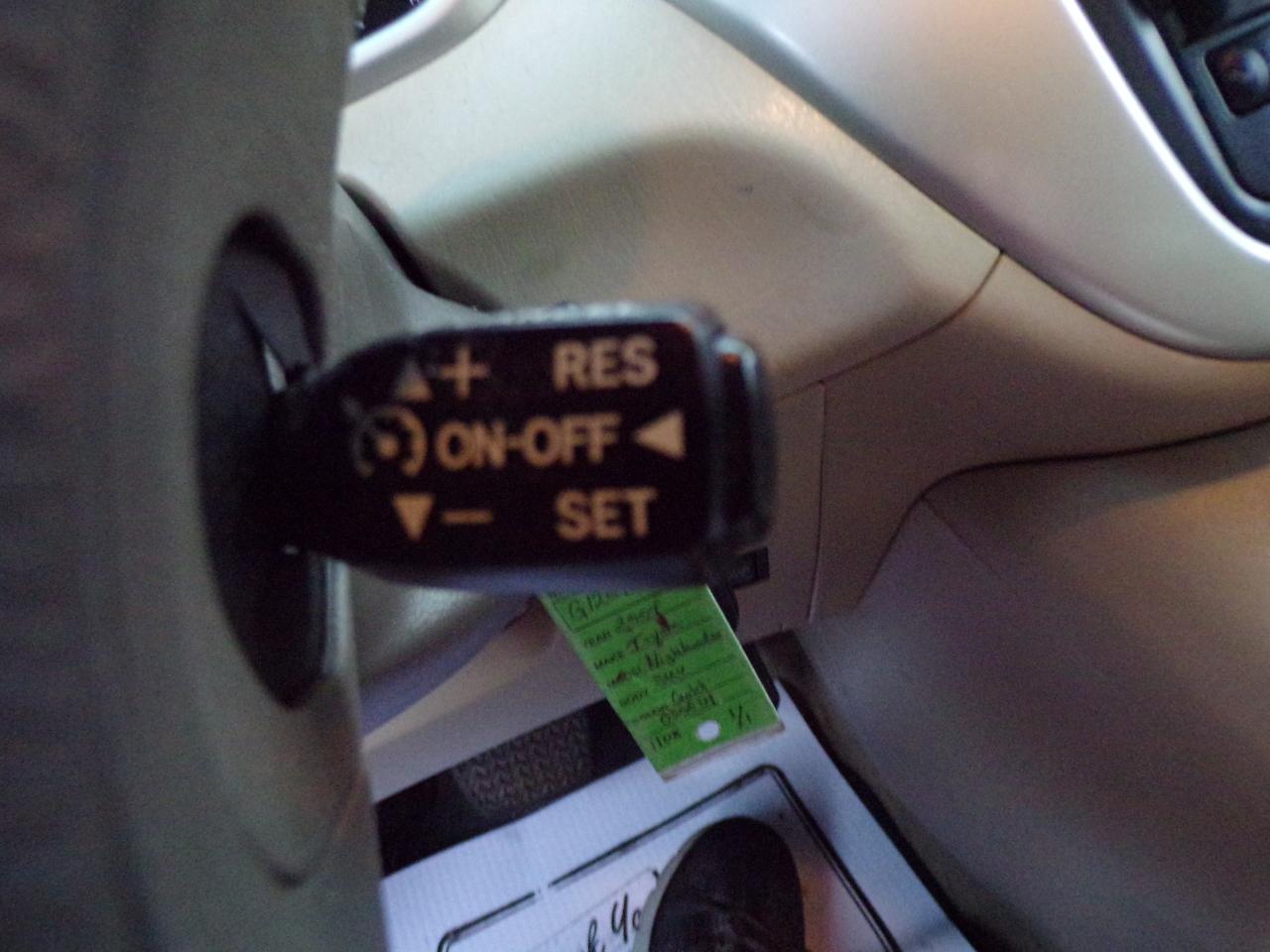 Toyota Highlander V6 2WD 2004