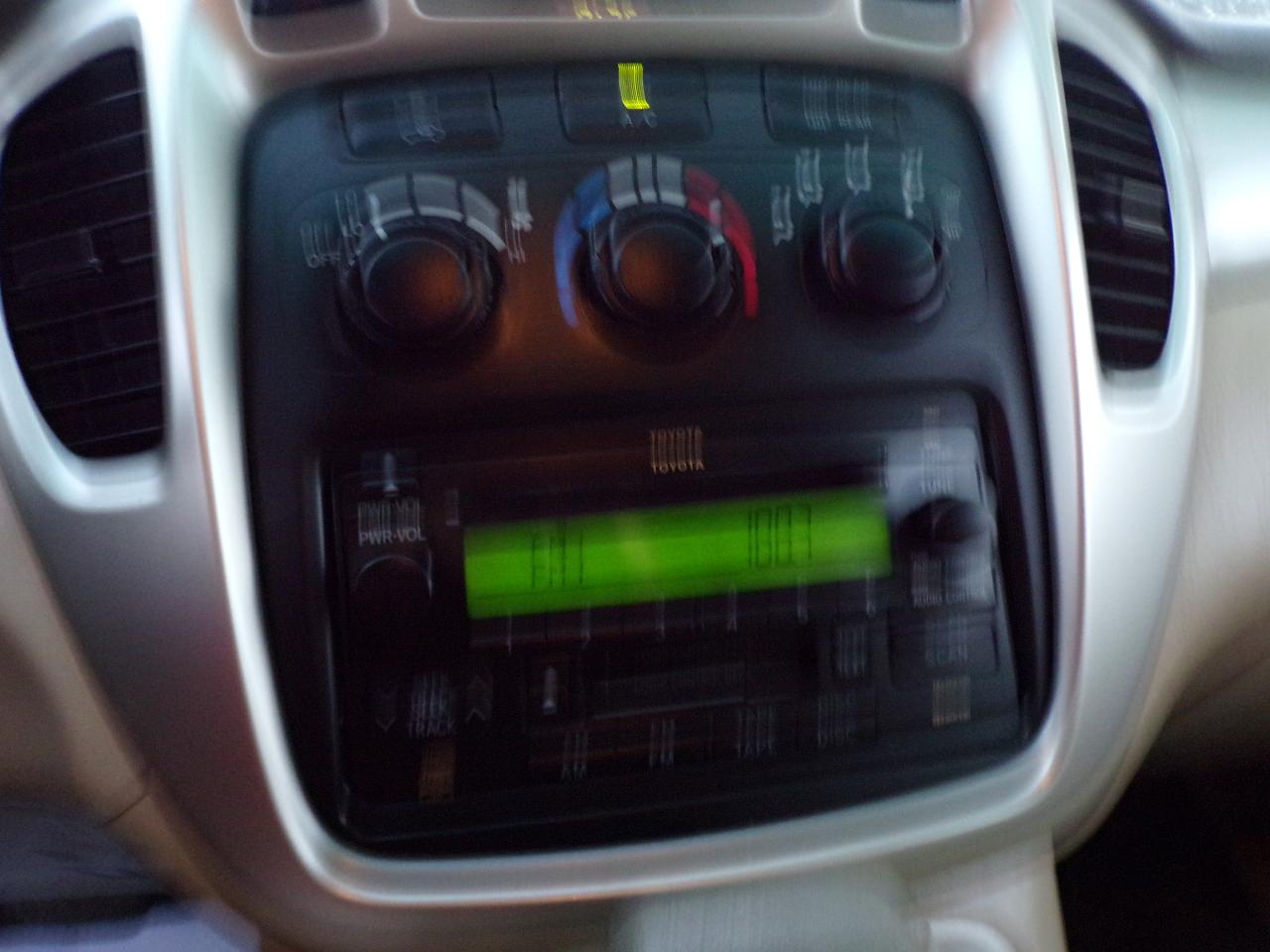 Toyota Highlander V6 2WD 2004
