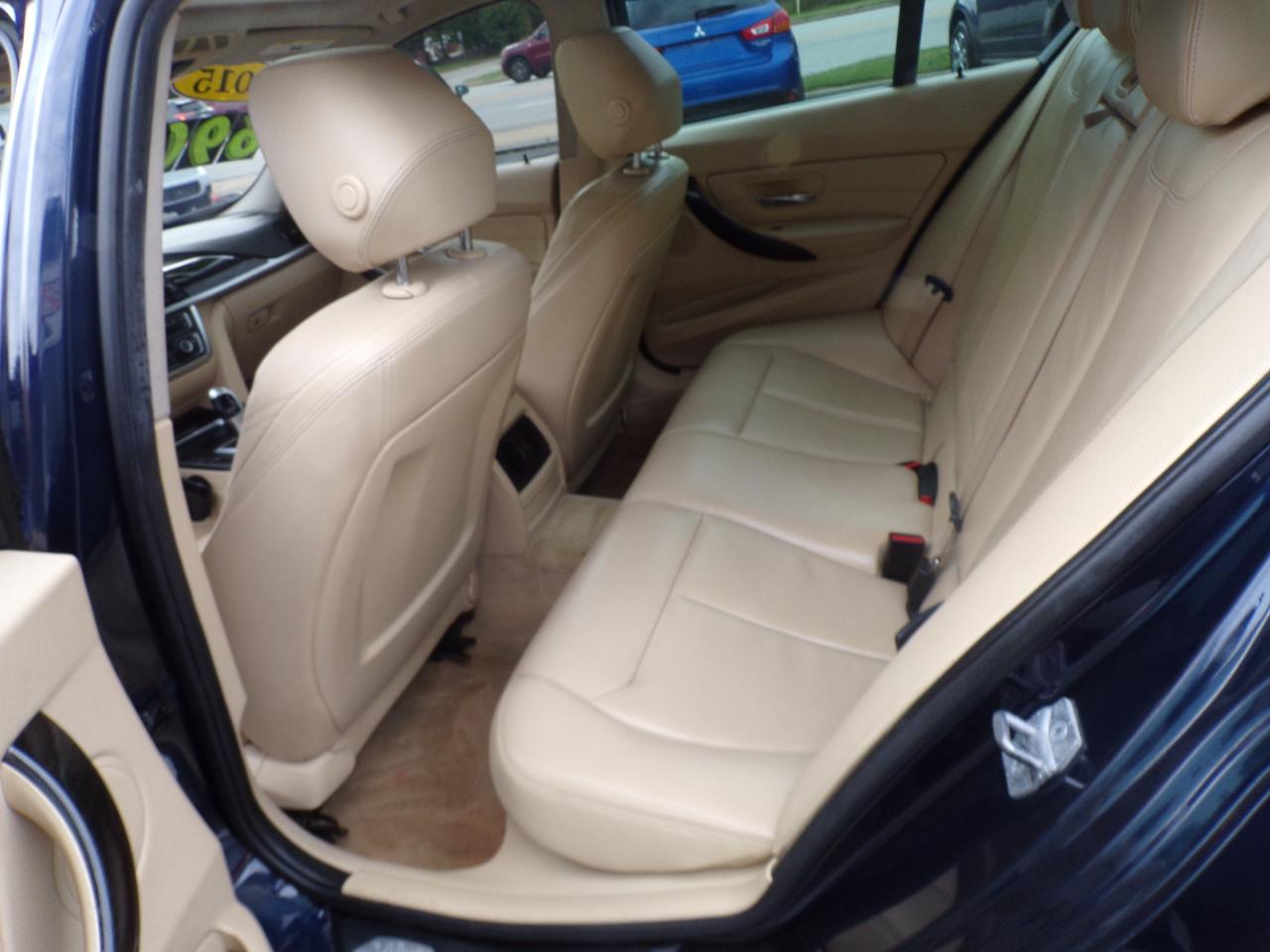 BMW 3-Series 320i xDrive 2015