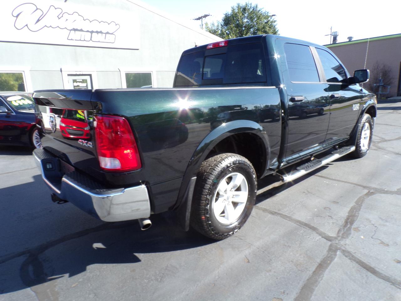 RAM 1500 SLT Crew Cab SWB 4WD 2016