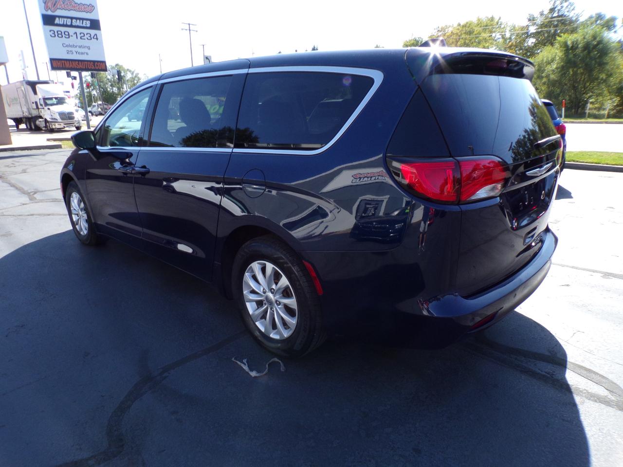 Chrysler Pacifica Touring 2017