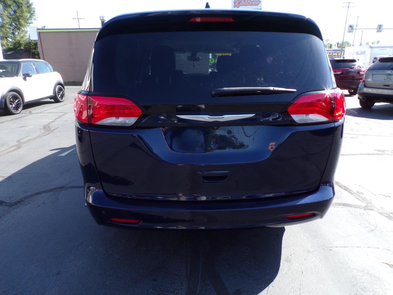 Chrysler Pacifica Touring 2017