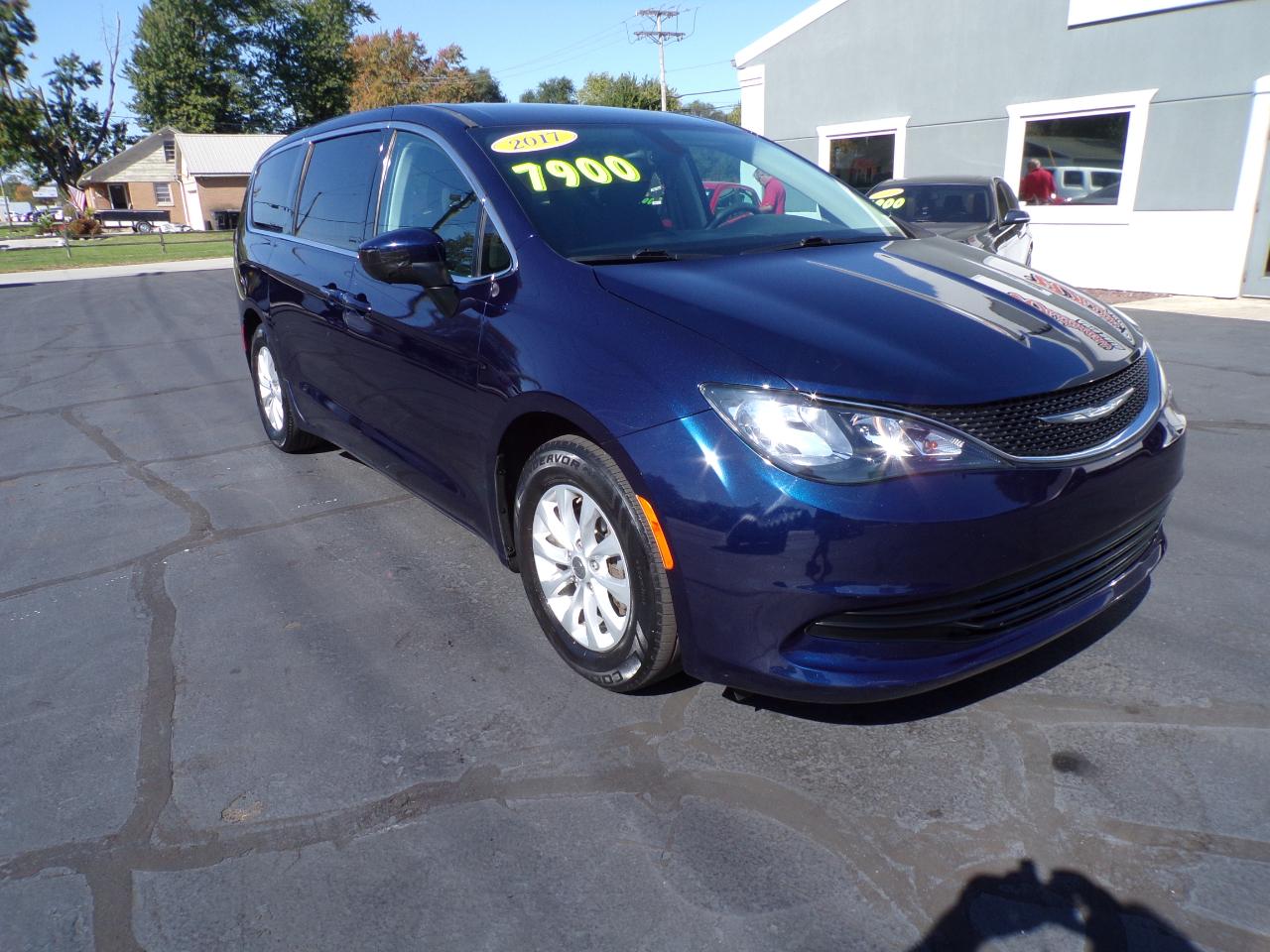 Chrysler Pacifica Touring 2017