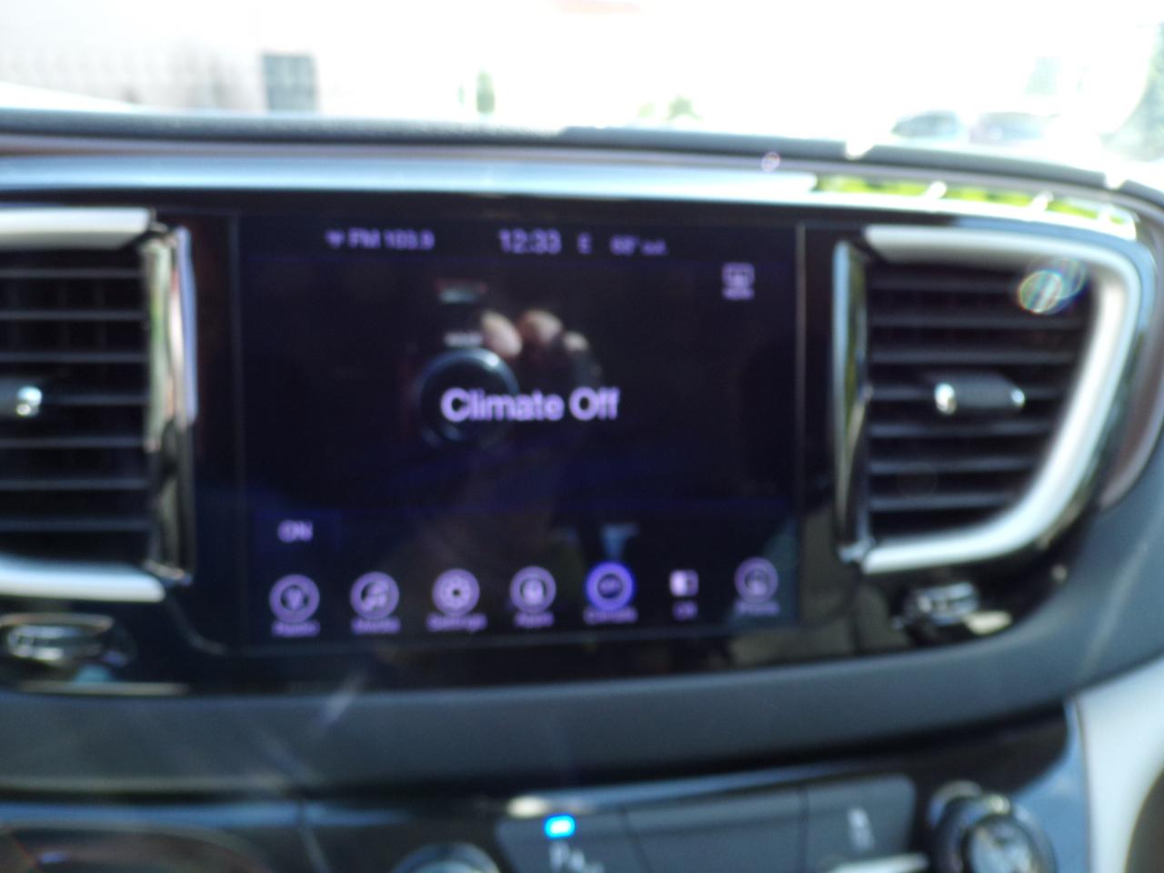 Chrysler Pacifica Touring 2017